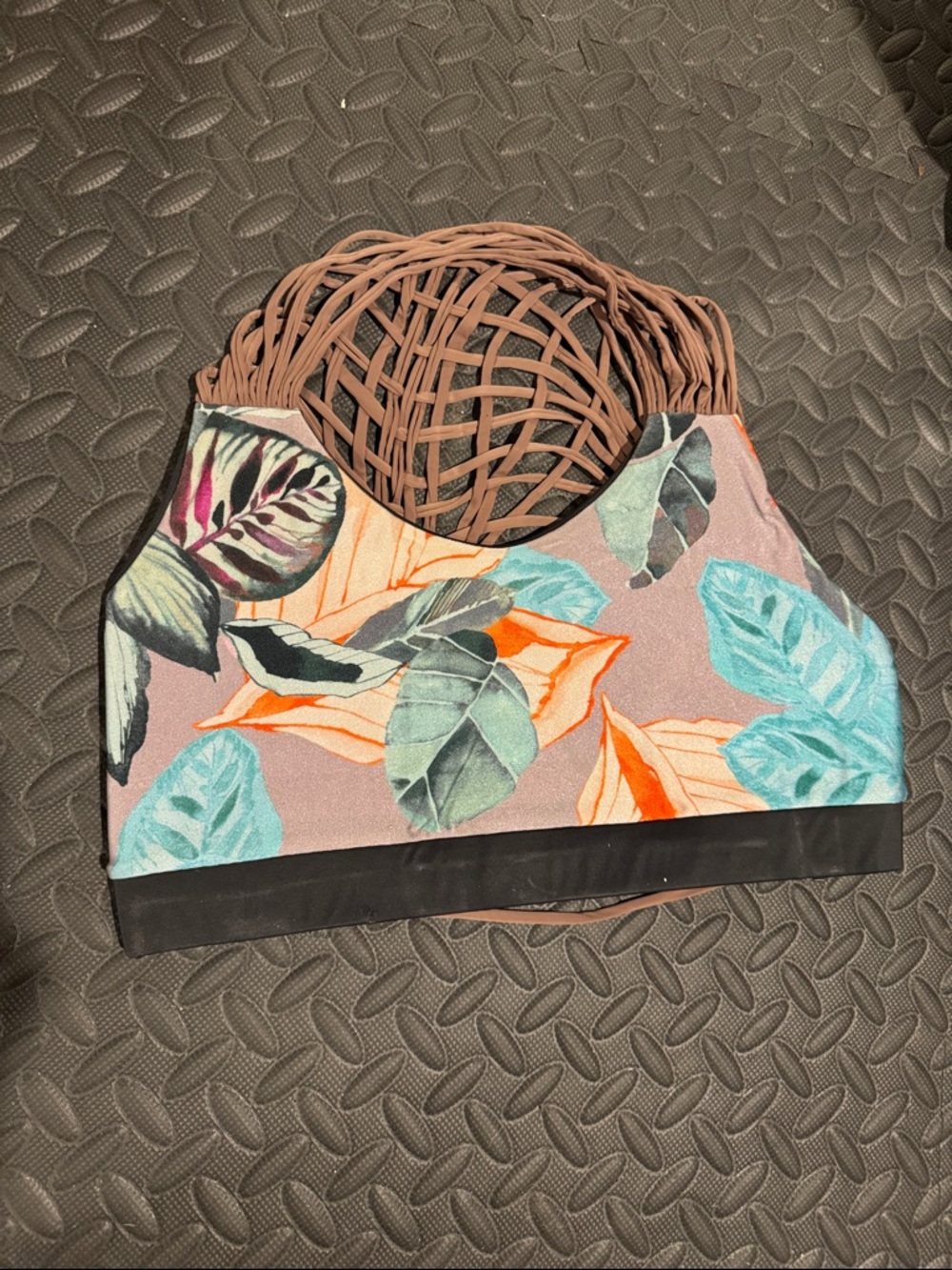 Reversible Leaf Print Sports Bra with Strappy Back